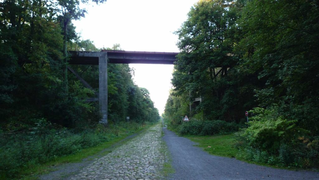 Trouée d'Arenberg, Paris-Roubaix. Photo: Pierre André Leclercq, Wikimedia